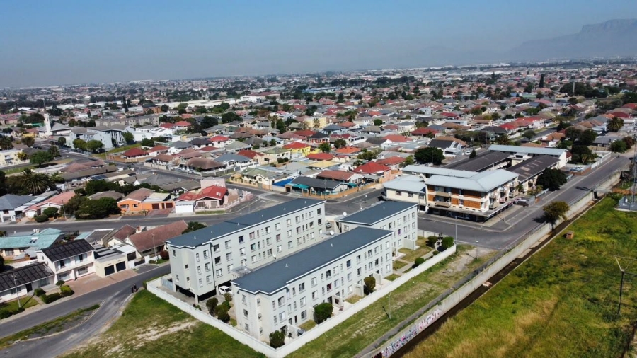 2 Bedroom Property for Sale in Klipkop Western Cape